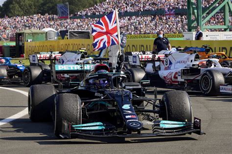 Lewis Hamilton has been officially knighted! - Silver Arrows Net