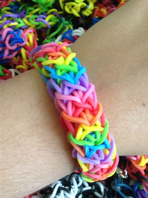 Pin by Sarah on Rainbow looms I made | Rubber band crafts, Loom band patterns, Rainbow loom ...