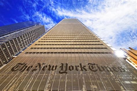 The New York Times daily newspaper building in Midtown Manhattan ...