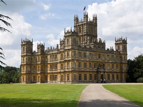 'Downton Abbey' Highclere Castle Is Taking Reservations for 2016