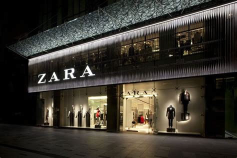 6 Fakta Menarik Zara, Fast Fashion Brand Ternama dari Spanyol