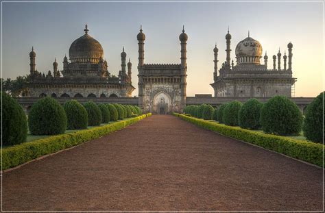 Bijapur Fort, Bijapur, Karnataka | Mausoleum, Life is an adventure ...