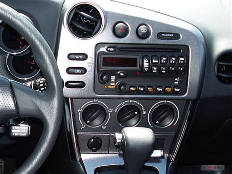 2008 Pontiac Vibe: 7 Interior Photos | U.S. News