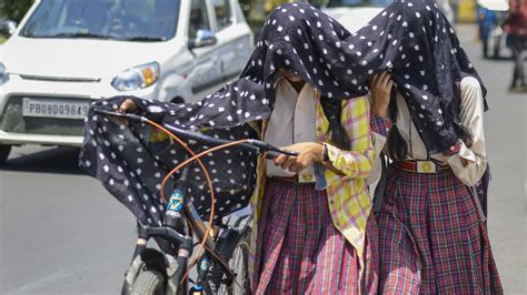 Bihar: All schools in Patna closed due to heatwave, to be reopened on ...