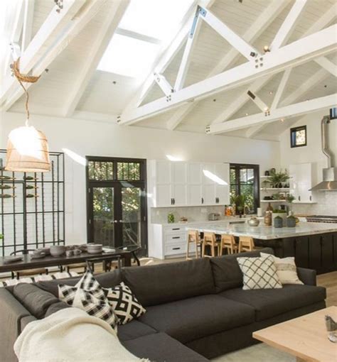 Christina Anstead's $5.4m former marital home is unreal in 2021 | Decor home living room, Home ...