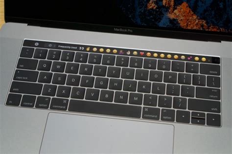 Report: Butterfly MacBook Pro keyboards require more frequent, more ...