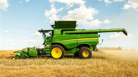 Grain Harvesting | S790 Combine | John Deere CA