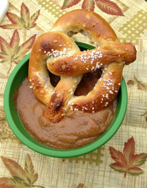 Sweet and Spicy Pretzel Dipping Sauce Recipe - Delicious Recipes to Eat