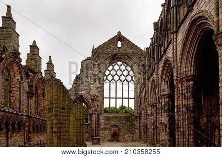 Palace Holyroodhouse Image & Photo (Free Trial) | Bigstock