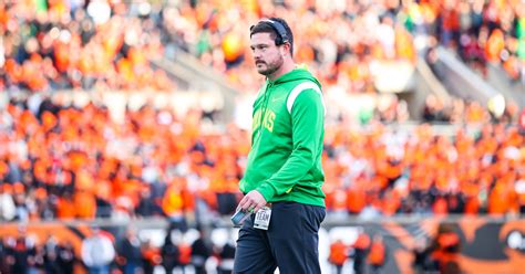 Oregon Football: Dan Lanning Receives Contract Extension Through 2028 Season - Sports ...