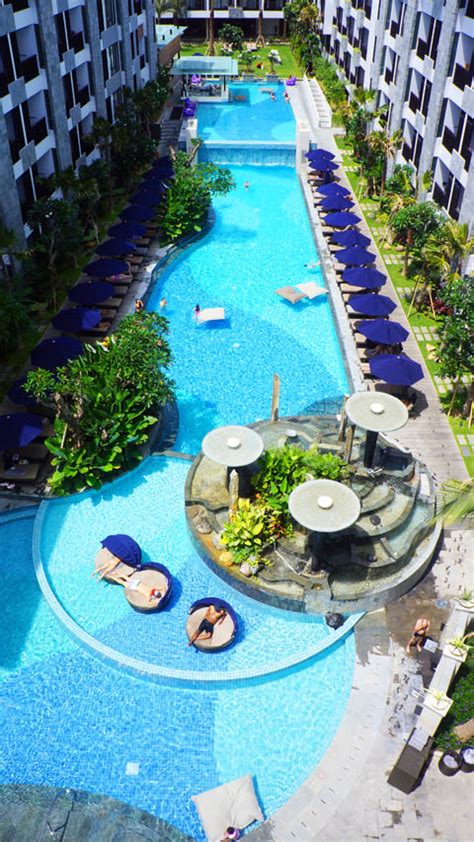 Let's Kiss the Sun at Courtyard Marriott Bali Seminyak | The Travel Junkie