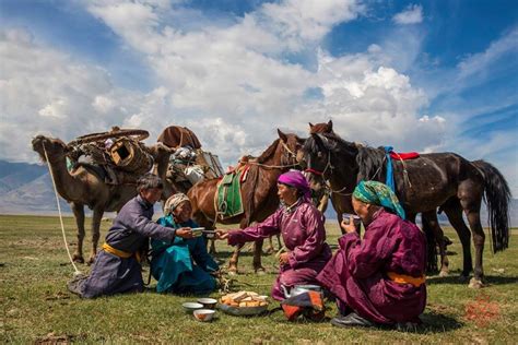 La coutume traditionnelle de nomadiser - Voyage en Mongolie