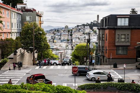 Lombard Street, San Francisco, United States | San francisco pictures, Lombard street, Living in ...