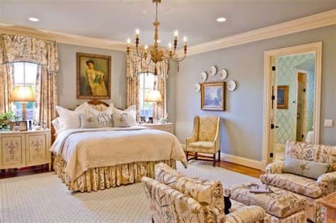 16 Charming Victorian Bedroom Design Ideas