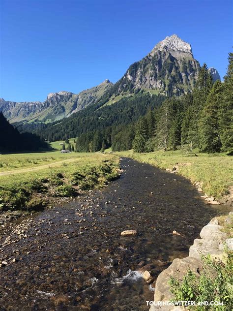 Beautiful Lake Obersee in Glarus, Switzerland | Touring Switzerland