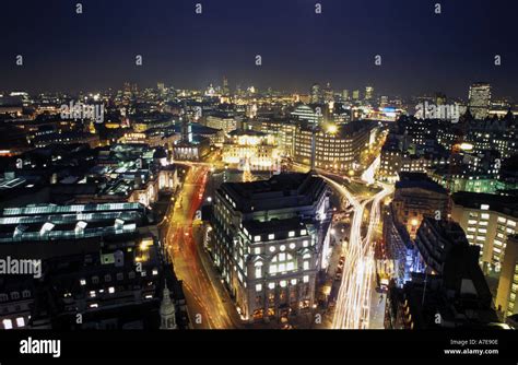 London skyline at night Stock Photo - Alamy