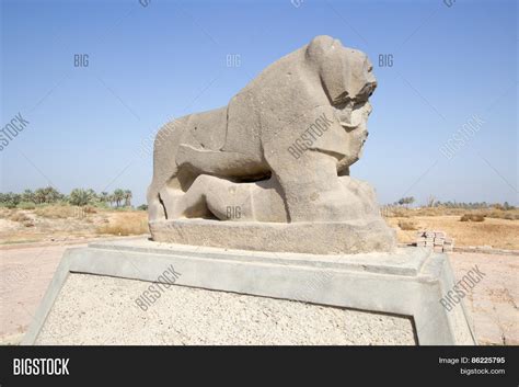 Babylon Lion Statue Image & Photo (Free Trial) | Bigstock