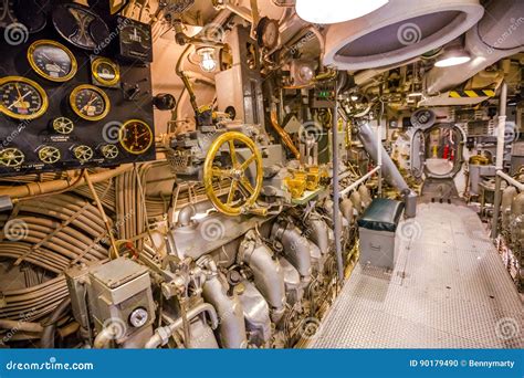 Submarine engine room editorial image. Image of navy - 90179490