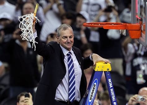 UConn Huskies: Jim Calhoun hints at a coaching comeback