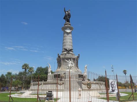 Monumento a Benito Juárez en Ciudad Juárez, Chihuahua, localizado en el ...