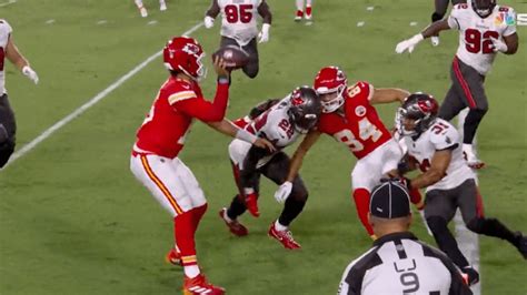 Chiefs – Buccaneers: Patrick Mahomes stuns NFL fans with TD flip throw