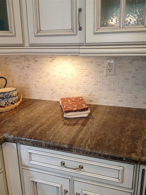 Like simple stone backsplash in kitchen | Simple kitchen remodel, Simple kitchen, Kitchen remodel