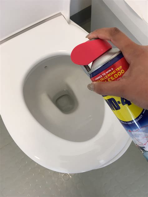 WD-40 LIFE HACKS - Cleans toilet bowls with ease