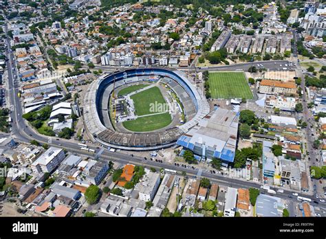 Estadio olimpico monumental gremio fotografías e imágenes de alta resolución - Alamy