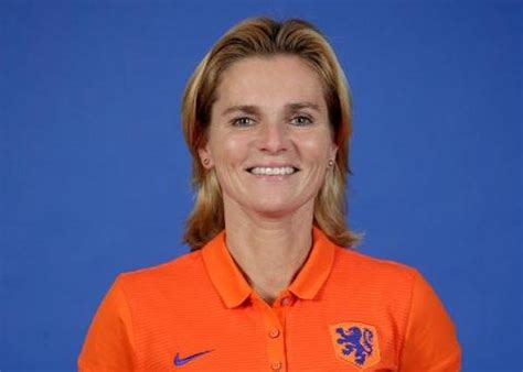 Sarina Wiegman Player : Wiegman wordt na Olympische Spelen coach van ...