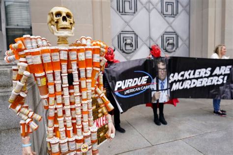 Opioid crisis victims confront Purdue Pharma’s Sackler family | Courts News | Al Jazeera