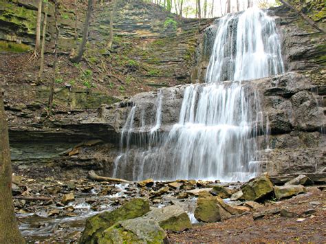 Dundas Valley Outdoors: Spring Hike on the Bruce Trail – Sherman Falls to Canterbury Falls