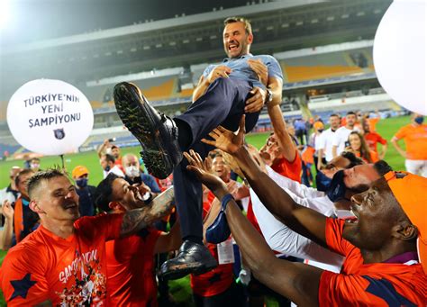 Başakşehir wins Süper Lig title for 1st time | Daily Sabah