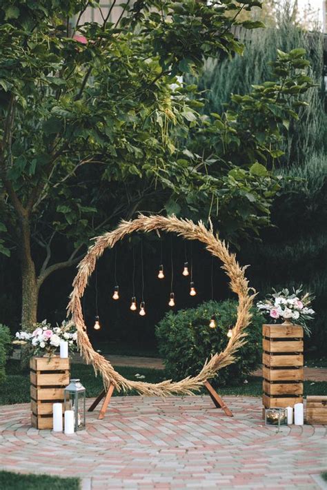 rustic outdoor wedding arch ideas - EmmaLovesWeddings