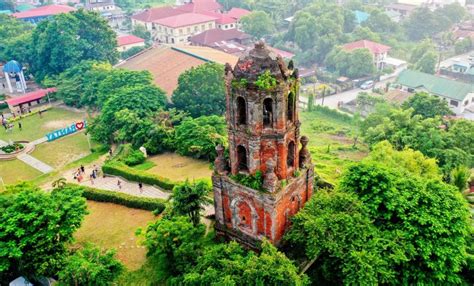 Top 20 Ilocos Sur Tourist Spots: Host of the Heritage City of Vigan