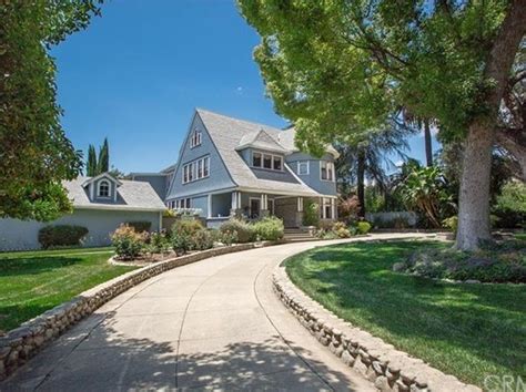 Upland CA Luxury Homes For Sale - 200 Homes | Zillow