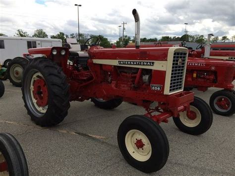 Farmall 656: Specs, Engine, Transmission, Dimensions