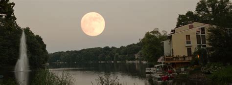 Moon over Lake Anne Virginia | Celestial, Lake, Photography