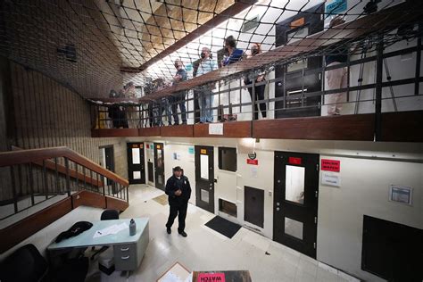 Debate Over A New Hawaii Jail Heats Up In The Final Days Of The ...