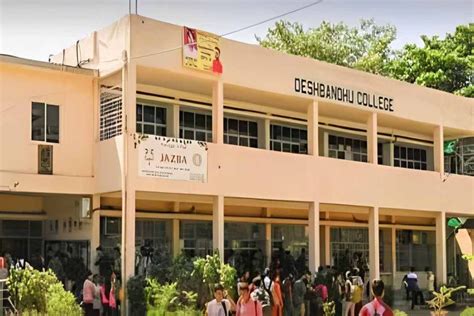 Deshbandhu College: Admission, Courses, Placements & Ranking