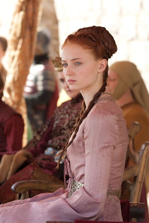 Game of Thrones: Sansa Stark Costume, Hair, Necklace Photos | Time