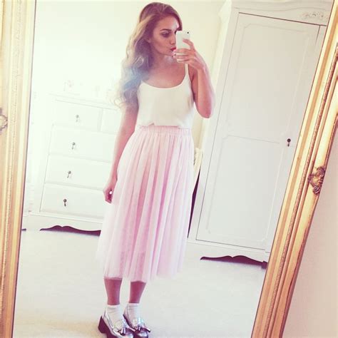 FASHION | 4 INSTAGRAM OUTFITS - Thumbelina Lillie