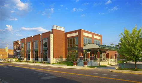 Family Care Health Centers | TR,i Architects St. Louis