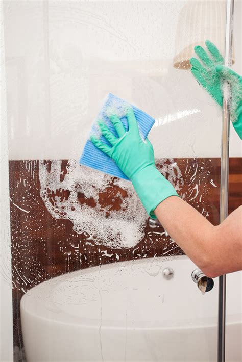 Easy tips to deep clean your bathroom - hipages.com.au