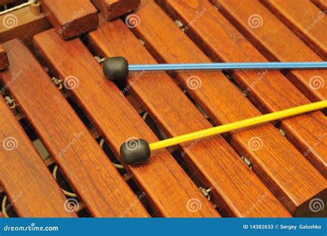 Wood xylophone and mallets stock image. Image of classical - 14382633