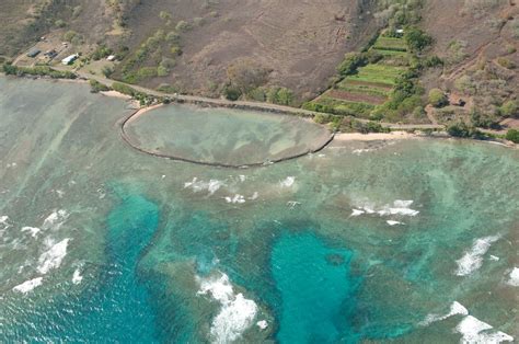 Molokai reef and fish pond | The Hawaiians have been using f… | Flickr