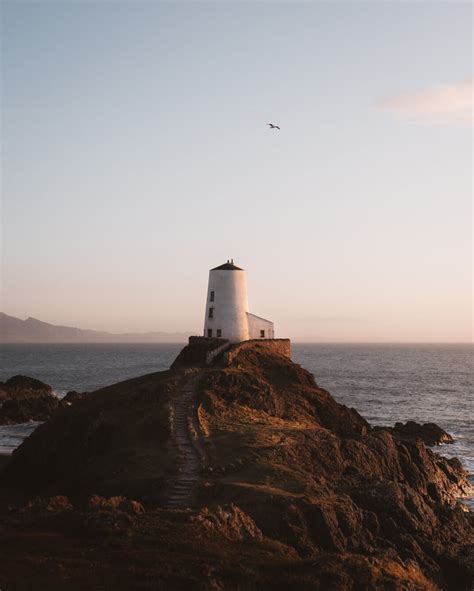 Tŵr Mawr Lighthouse, Anglesey | James Cleaver Photography