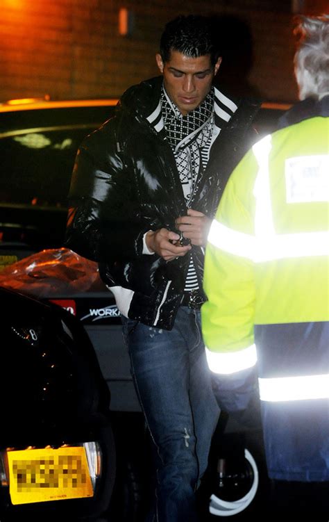 Ronaldo arriving at Old Trafford - Manchester United Photo (2809297) - Fanpop