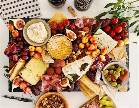 Cheese Platter Party Inspiration - DELIZABETH