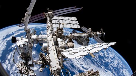 NASA Plans to Crash the International Space Station Into the Ocean | PCMag