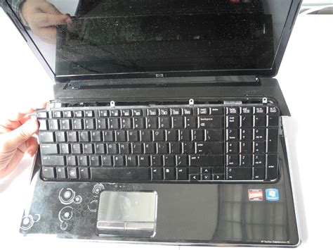 HP Pavilion dv7-3065dx Keyboard Replacement - iFixit Repair Guide